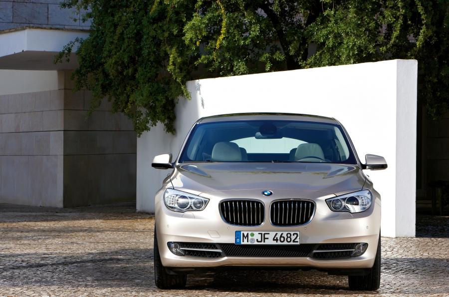  BMW 5-Series GT 2010 года  (фото 39 из 133)
